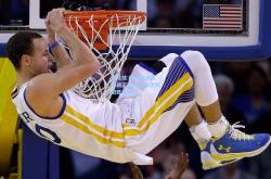 雷竞技:NBA总决赛激战正酣 勇士队逆转取胜夺赛点