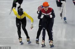 雷竞技:短道速滑女子半决赛惊险比赛
