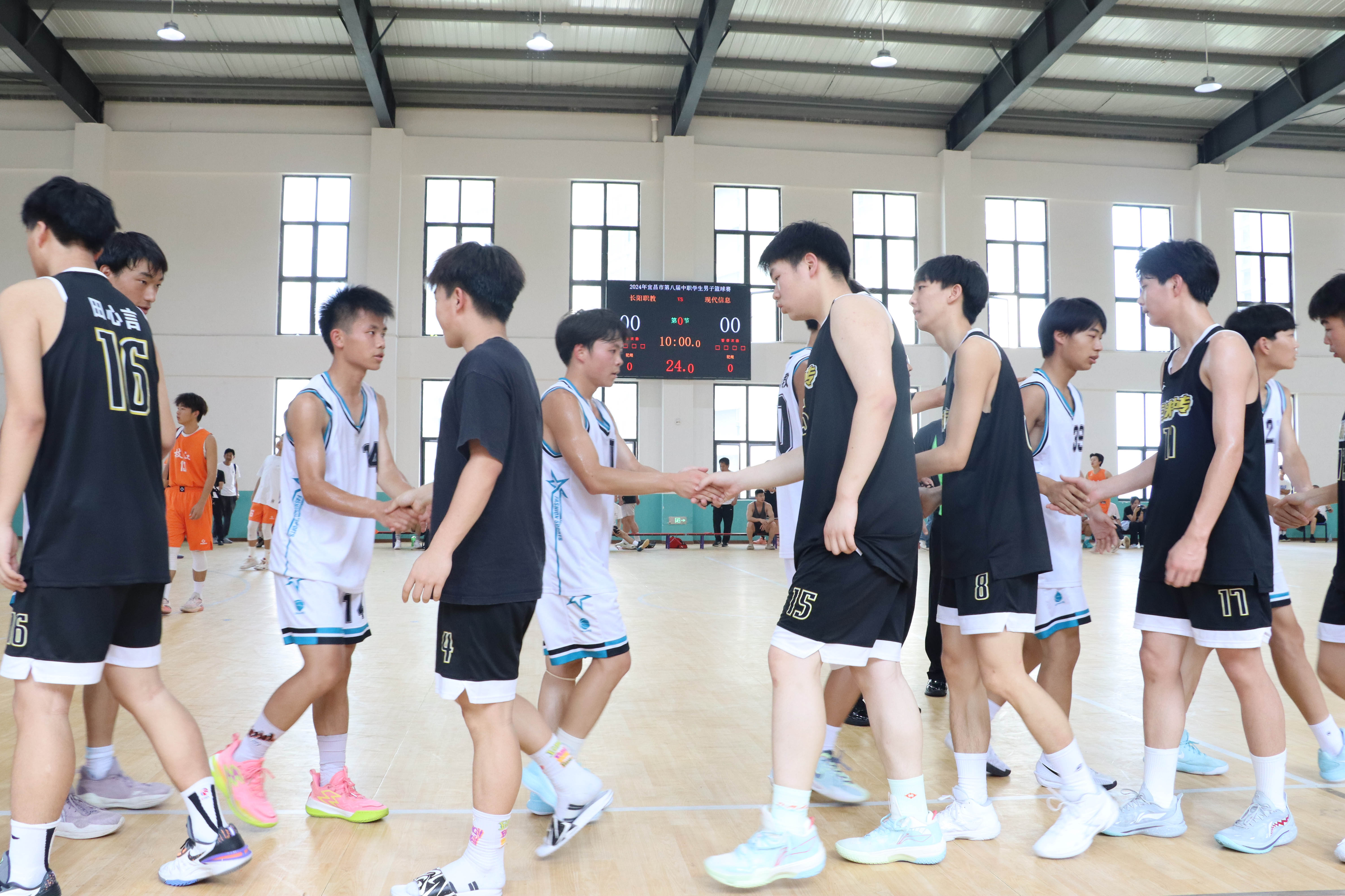 国内队伍在亚洲赛事中表现卓越