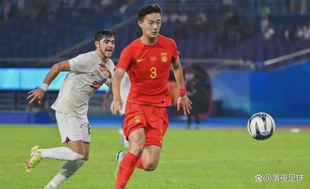 国内队伍在亚洲赛事中表现卓越