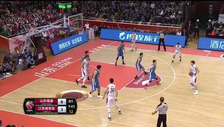 意大利男篮情绪高涨，成功晋级半决赛